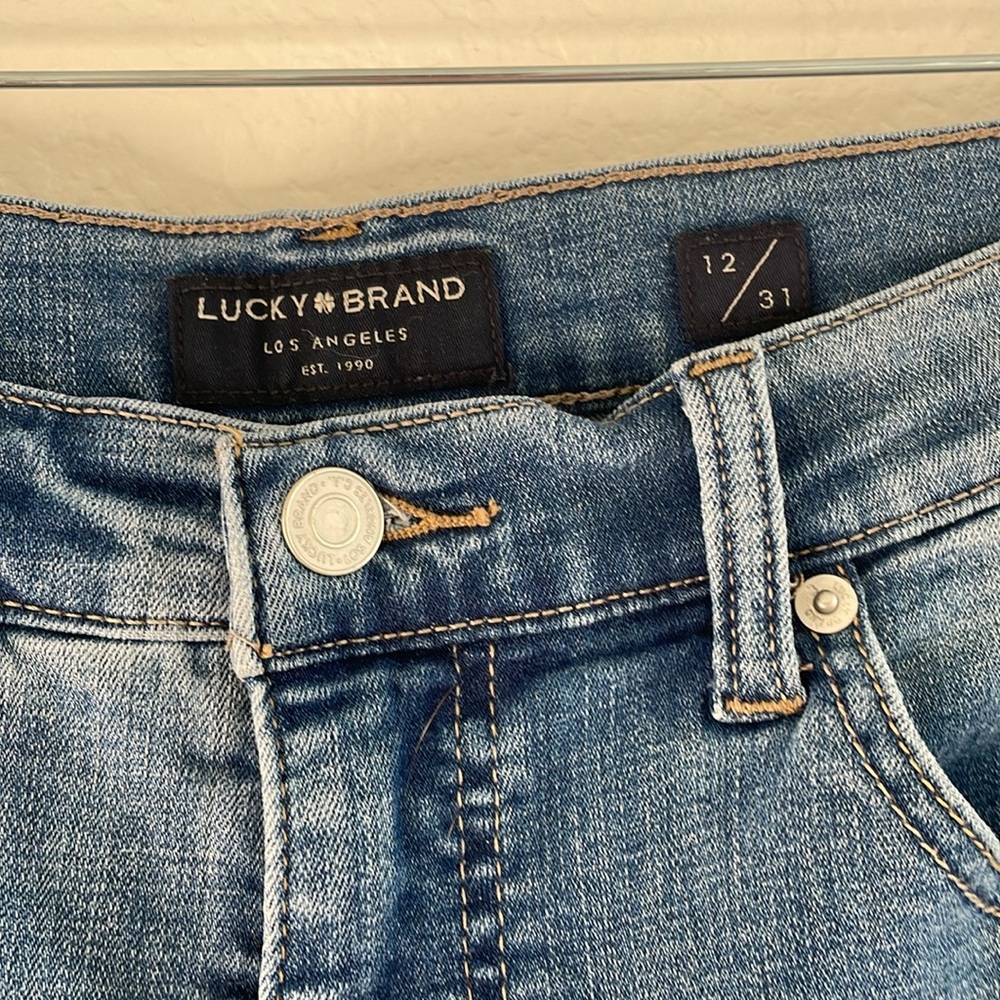 Lucky Brand Classic Blue Jeans shorts size 12/31 - Picture 2 of 5